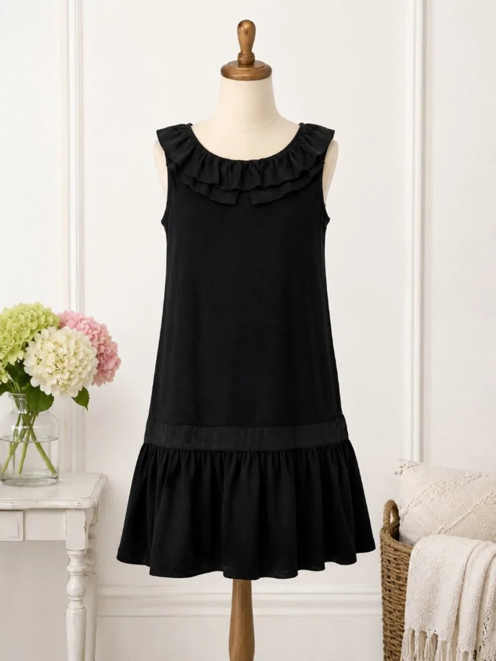 Ralph Lauren Girls Black Ruffle Hem Dress Size Large 12-14 Sleeveless 1298